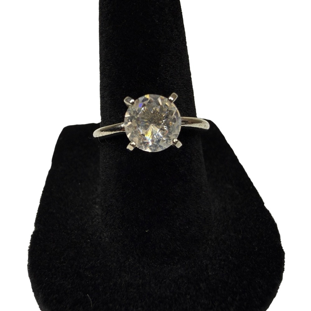 Classic Solitaire Round Clear Stone Ring Silver Tone Fashion Jewelry Size 7